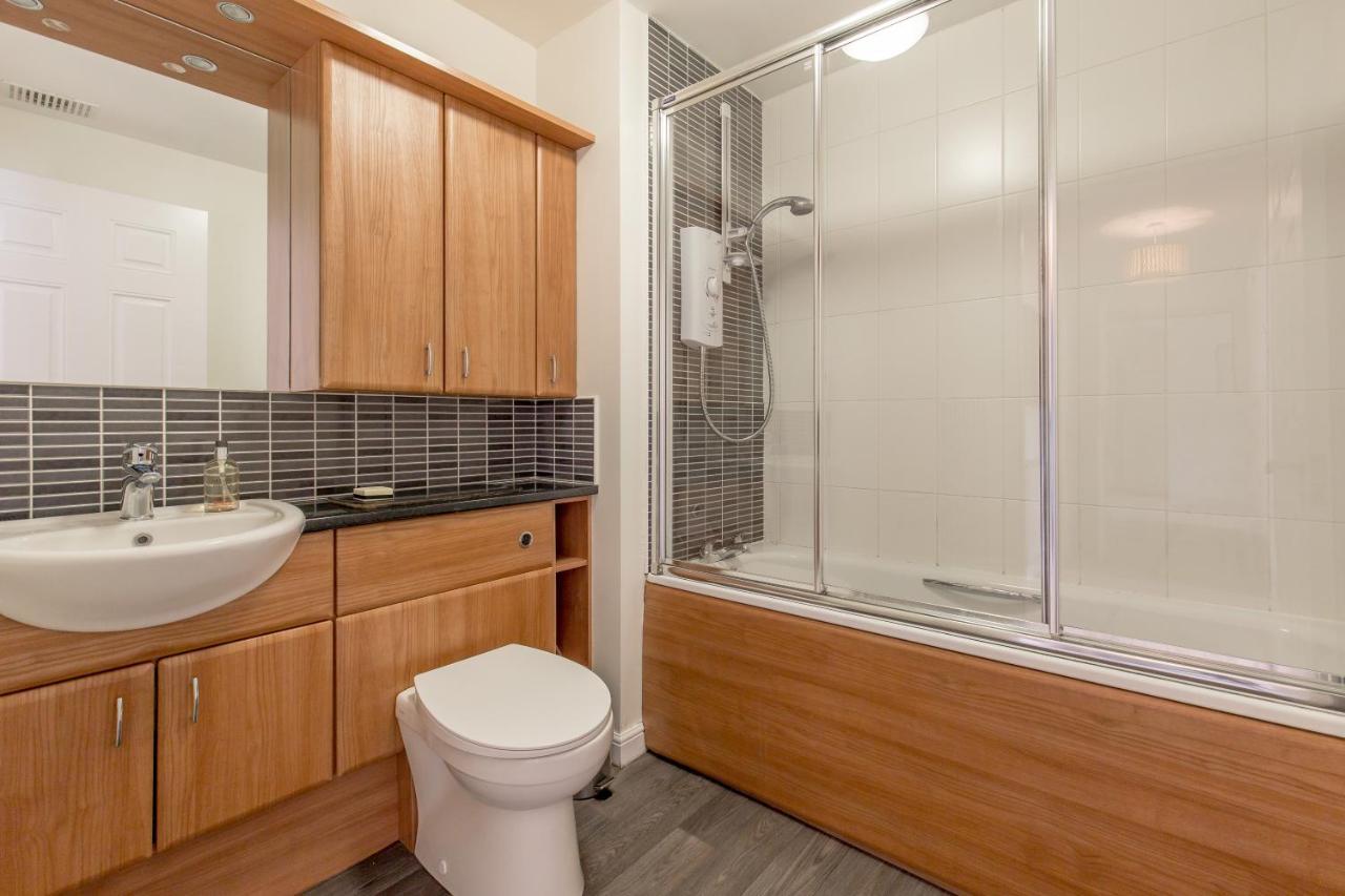 Dreamhouse Apartments Edinburgh Haymarket Bagian luar foto