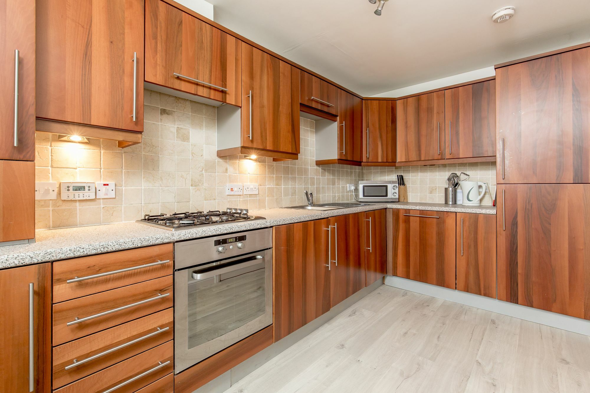 Dreamhouse Apartments Edinburgh Haymarket Bagian luar foto
